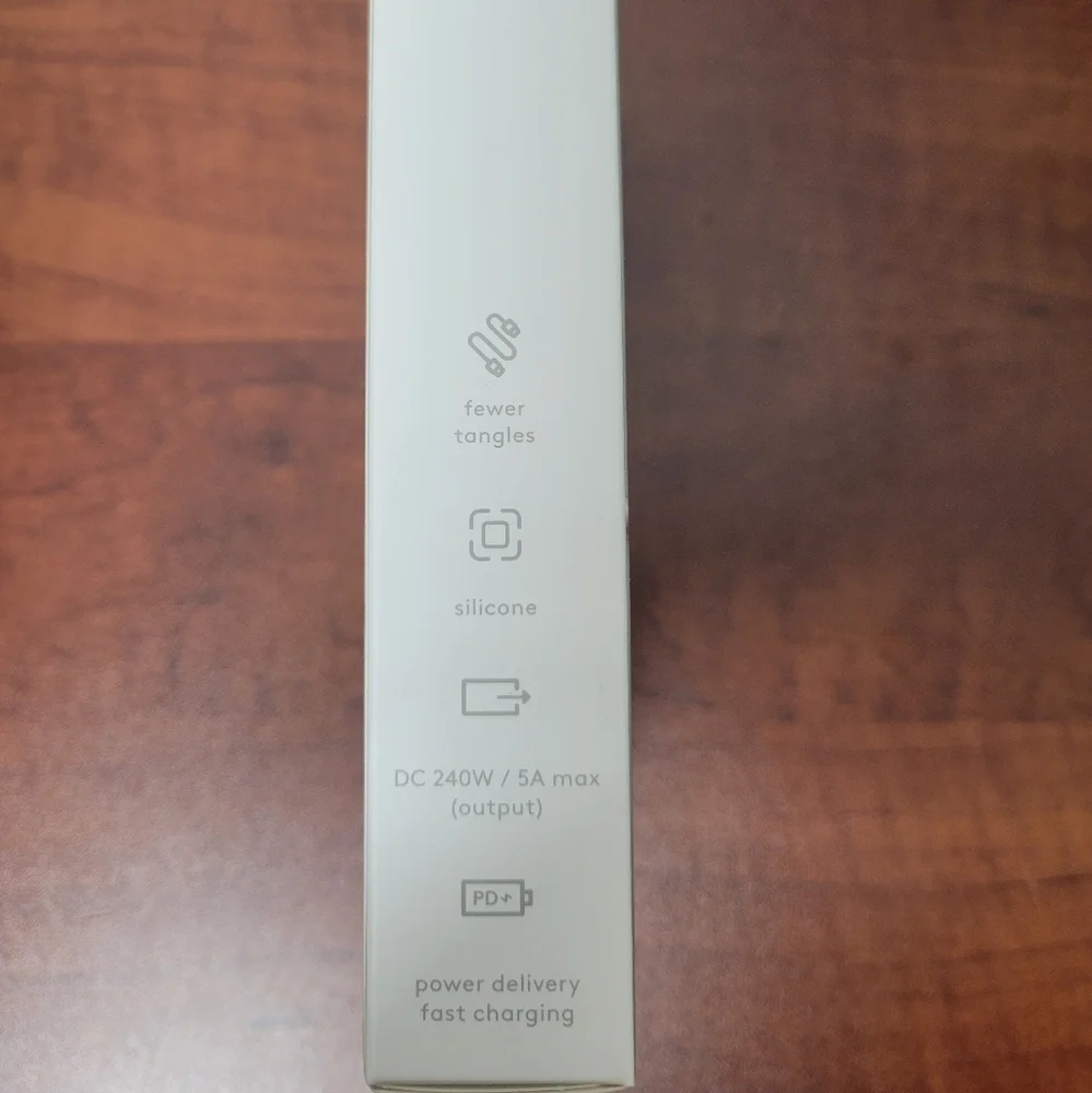 Heyday Soft-Touch USB-C to USB-C 6 Ft Cable NiB